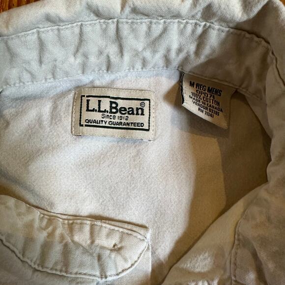 L.L. Bean cream heavy cotton short sleeve button up cargo shirt SIZE M - Picture 3 of 5